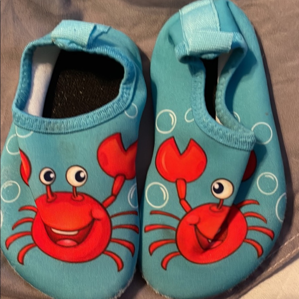 Water shoes